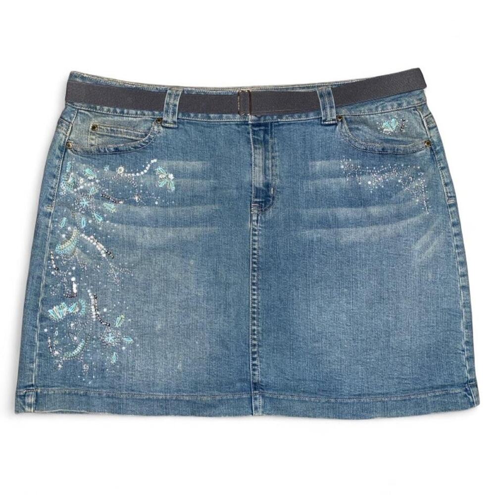 Y2K LA Blues denim mini skirt with embellishments, and a belt, size 22W